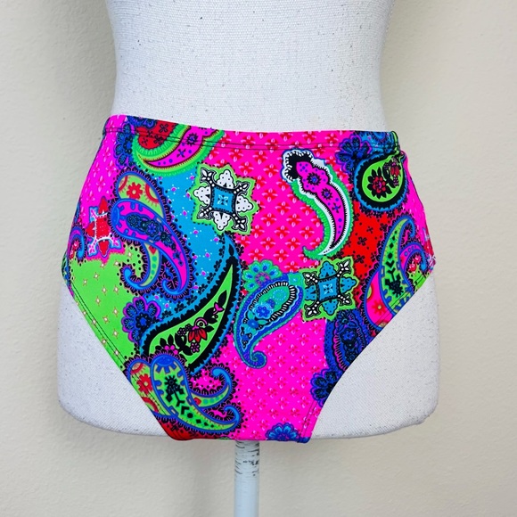 NWT Mystique Apparel Pink Paisley Love Triangle Top, Bottoms & Skirt Rave Set - Picture 7 of 16